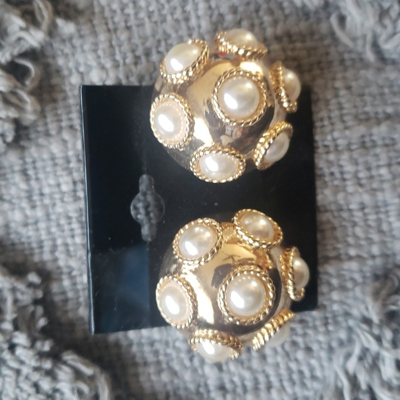 Earring Bundle - Picture 3 of 3